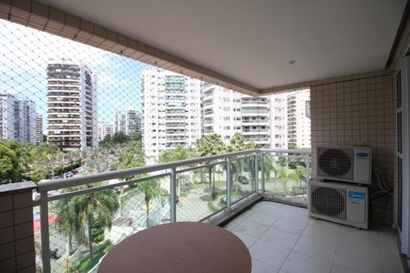 Varanda de apartamento para alugar com 3 quartos, 84m² em Jacarepaguá, Rio de Janeiro