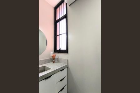 Apartamento à venda com 100m², 3 quartos e 2 vagas Apartamento à venda com 100m², 3 quartos e 2 vagasBanheiro da Suíte