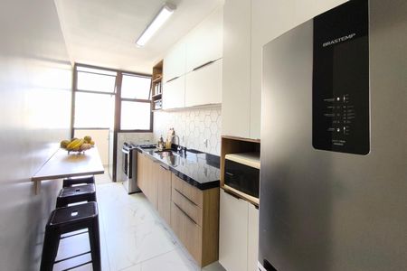 Apartamento à venda com 100m², 3 quartos e 2 vagas Apartamento à venda com 100m², 3 quartos e 2 vagasCozinha