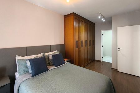 Apartamento à venda com 100m², 3 quartos e 2 vagas Apartamento à venda com 100m², 3 quartos e 2 vagasSuíte