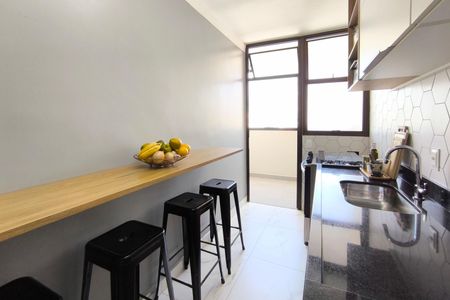 Apartamento à venda com 100m², 3 quartos e 2 vagas Apartamento à venda com 100m², 3 quartos e 2 vagasCozinha