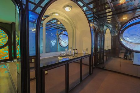 Casa à venda com 574m², 4 quartos e 4 vagasBanheiro da Suíte 1