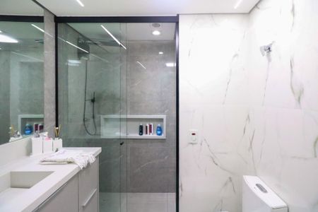 Apartamento à venda com 107m², 3 quartos e 2 vagasBanheiro da Suíte