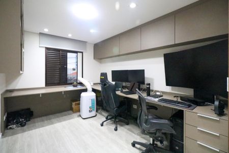 Apartamento à venda com 107m², 3 quartos e 2 vagas Apartamento à venda com 107m², 3 quartos e 2 vagasQuarto 1