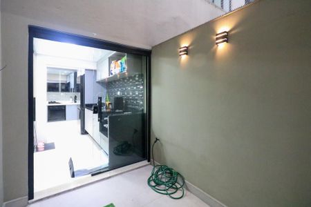 Apartamento à venda com 107m², 3 quartos e 2 vagasQuintal