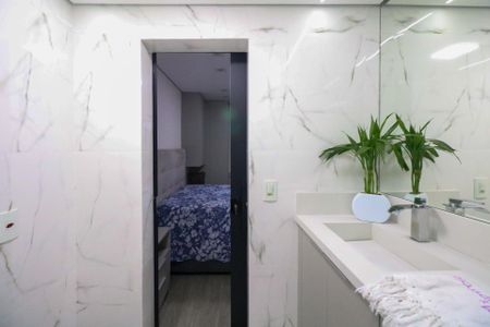 Apartamento à venda com 107m², 3 quartos e 2 vagasBanheiro da Suíte
