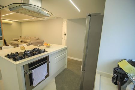Apartamento à venda com 95m², 2 quartos e 2 vagas Apartamento à venda com 95m², 2 quartos e 2 vagasCozinha