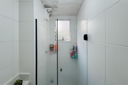 Apartamento à venda com 42m², 2 quartos e sem vaga Apartamento à venda com 42m², 2 quartos e sem vagaBanheiro Social