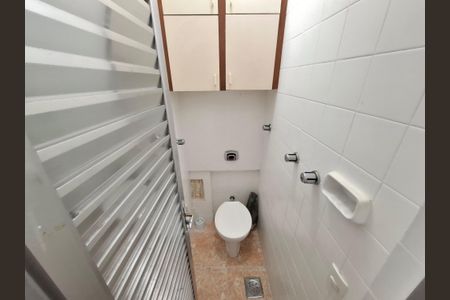 Apartamento à venda com 126m², 3 quartos e 1 vaga Apartamento à venda com 126m², 3 quartos e 1 vagaBanheiro de Serviço