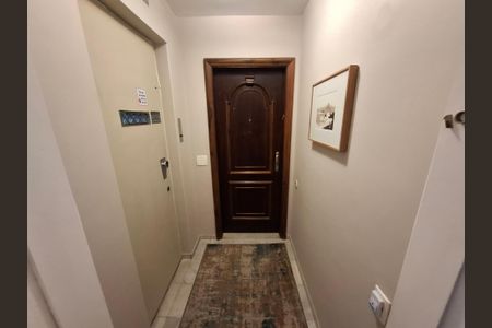 Apartamento à venda com 126m², 3 quartos e 1 vaga Apartamento à venda com 126m², 3 quartos e 1 vagaHall de entrada