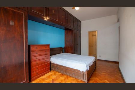 Apartamento à venda com 165m², 3 quartos e 1 vaga Apartamento à venda com 165m², 3 quartos e 1 vagaSuite