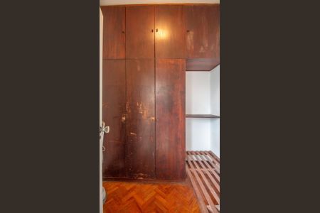 Apartamento à venda com 165m², 3 quartos e 1 vaga Apartamento à venda com 165m², 3 quartos e 1 vagaQuarto de Serviço