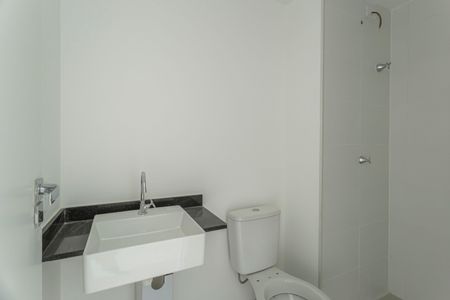 Banheiro Social de kitnet/studio à venda com 1 quarto, 24m² em Vila Olímpia, São Paulo