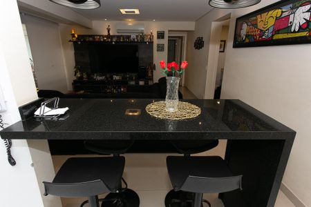 Apartamento para alugar com 315m², 3 quartos e 2 vagas Apartamento para alugar com 315m², 3 quartos e 2 vagasCozinha