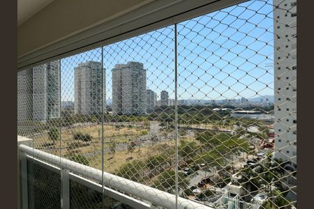 Apartamento à venda com 79m², 2 quartos e 2 vagas Apartamento à venda com 79m², 2 quartos e 2 vagasVaranda