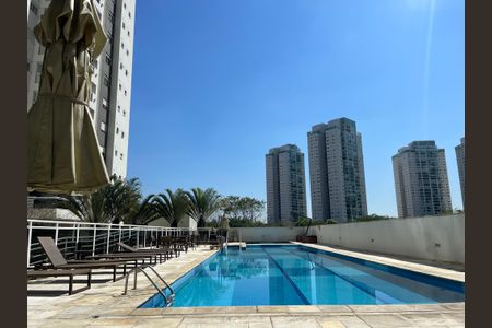 Apartamento à venda com 79m², 2 quartos e 2 vagas Apartamento à venda com 79m², 2 quartos e 2 vagasÁrea comum - Piscina