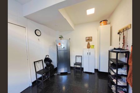 Apartamento à venda com 149m², 3 quartos e 2 vagas Apartamento à venda com 149m², 3 quartos e 2 vagasCozinha