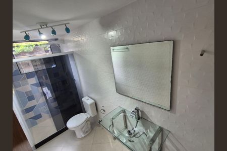 Casa para alugar com 160m², 2 quartos e 1 vaga Casa para alugar com 160m², 2 quartos e 1 vagaBanheiro