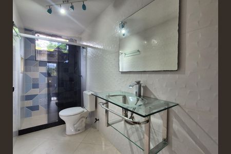 Casa para alugar com 160m², 2 quartos e 1 vaga Casa para alugar com 160m², 2 quartos e 1 vagaBanheiro