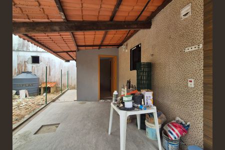 Casa para alugar com 160m², 2 quartos e 1 vaga Casa para alugar com 160m², 2 quartos e 1 vagaVaranda