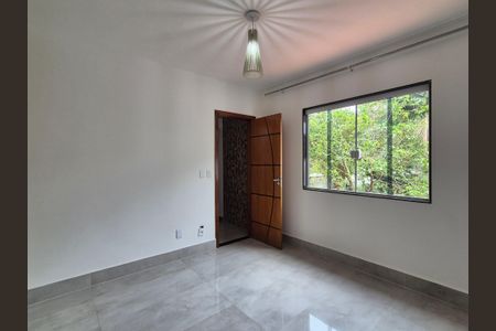 Casa para alugar com 160m², 2 quartos e 1 vaga Casa para alugar com 160m², 2 quartos e 1 vagaQuarto 1