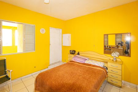 Quarto 1 de casa para alugar com 3 quartos, 300m² em Vila Veloso, Carapicuíba