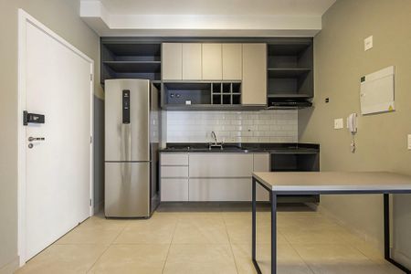 Sala/Cozinha de apartamento para alugar com 1 quarto, 50m² em Sumaré, São Paulo