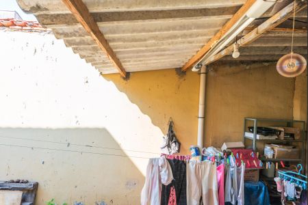 Casa à venda com 80m², 2 quartos e 1 vaga