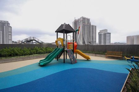 Apartamento para alugar com 73m², 2 quartos e 1 vaga Apartamento para alugar com 73m², 2 quartos e 1 vagaÁrea comum - Playground