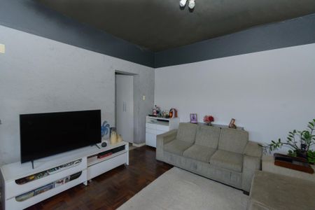 Sala de casa à venda com 3 quartos, 376m² em Industrial, Contagem