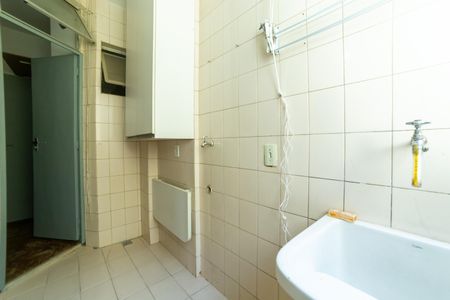 Apartamento à venda com 116m², 3 quartos e 2 vagas Apartamento à venda com 116m², 3 quartos e 2 vagasÁrea de Serviço