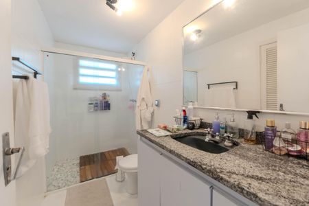 Apartamento à venda com 108m², 3 quartos e 1 vaga Apartamento à venda com 108m², 3 quartos e 1 vagaBanheiro