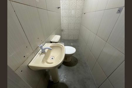 Casa para alugar com 100m², 1 quarto e sem vaga Casa para alugar com 100m², 1 quarto e sem vagaBanheiro de Serviço