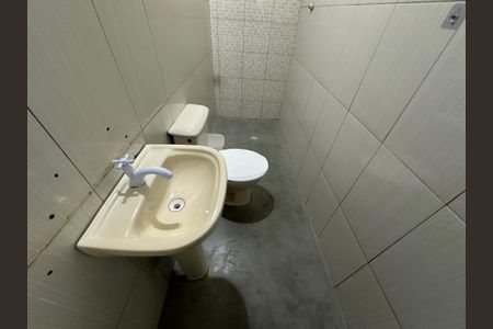 Casa para alugar com 100m², 1 quarto e sem vaga Casa para alugar com 100m², 1 quarto e sem vagaBanheiro de Serviço