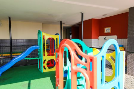 Apartamento para alugar com 142m², 4 quartos e 3 vagasÁrea comum - Playground