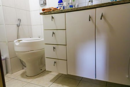 Apartamento para alugar com 142m², 4 quartos e 3 vagasBanheiro da Suíte 1