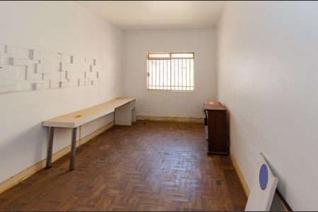 Casa à venda com 170m², 2 quartos e 2 vagas Casa à venda com 170m², 2 quartos e 2 vagasQuarto 1