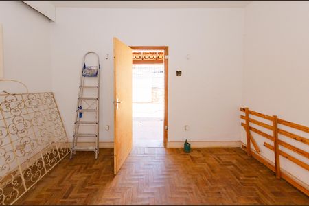 Sala de casa à venda com 2 quartos, 170m² em Serra, Belo Horizonte