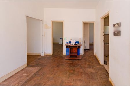 Casa à venda com 170m², 2 quartos e 2 vagas Casa à venda com 170m², 2 quartos e 2 vagasSala de jantar