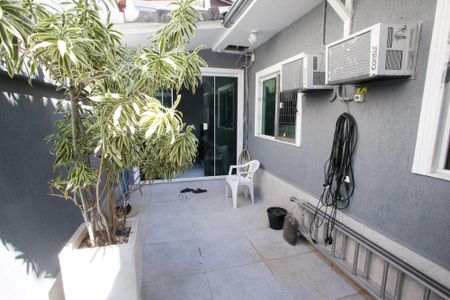 Casa à venda com 140m², 3 quartos e 1 vagaVaranda