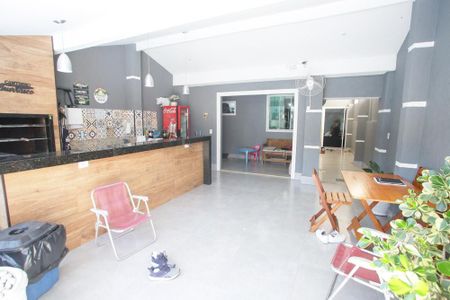 Casa à venda com 140m², 3 quartos e 1 vagaÁrea gourmet