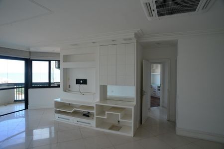 Sala de apartamento para alugar com 5 quartos, 182m² em Barra da Tijuca, Rio de Janeiro