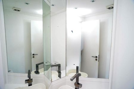 Apartamento para alugar com 182m², 5 quartos e 3 vagasLavabo