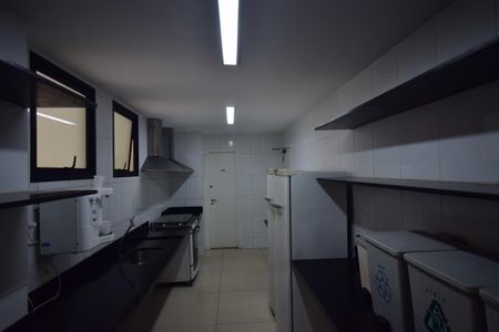 Apartamento para alugar com 182m², 5 quartos e 3 vagasÁrea Comum - Externas
