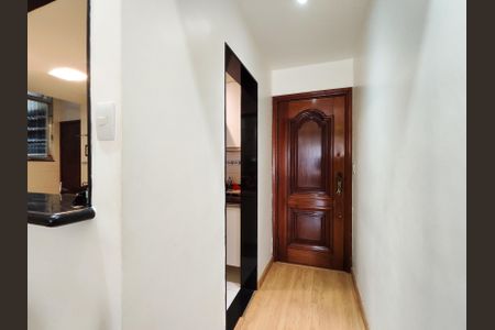 Entrada de apartamento à venda com 2 quartos, 79m² em Tijuca, Rio de Janeiro