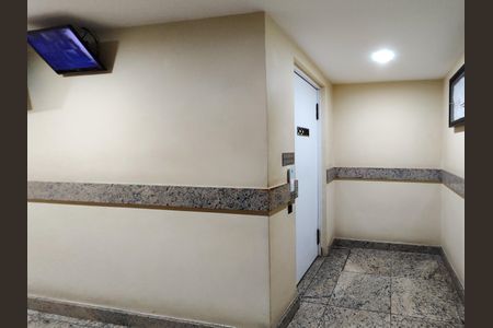Apartamento à venda com 79m², 2 quartos e 1 vagaFachada e portaria