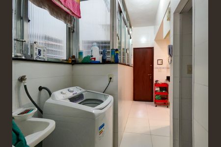 Apartamento à venda com 79m², 2 quartos e 1 vagaÁrea de Serviço