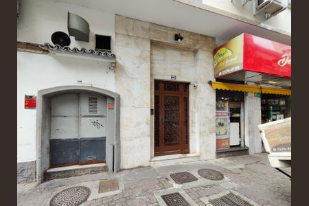 Apartamento à venda com 79m², 2 quartos e 1 vagaFachada e portaria