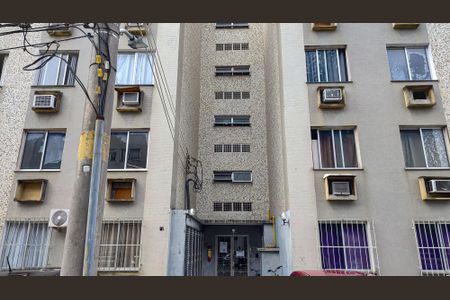 Apartamento para alugar com 57m², 2 quartos e 1 vagaFachada