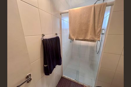 Apartamento à venda com 61m², 2 quartos e 1 vaga Apartamento à venda com 61m², 2 quartos e 1 vagaBanheiro Social